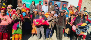 नबिल बैंकद्वारा जाजरकोट र रुकुम पश्चिमका भूकम्प प्रभावितलाई कम्बल वितरण