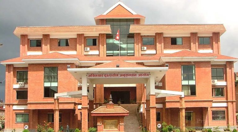 बझाङको मन्दिर निर्माणमा भ्रष्टाचार, २२ लाख बिगोसहित ९ जनाविरुद्ध मुद्दा दायर