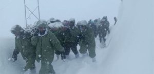 उत्तराखण्डको बद्रीनाथमा हिमपहिरो, फसेका ५७ जनामध्ये १० जनाको उद्धार