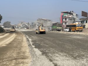 तीन पटकसम्म म्याद थप गरिएको नारायणघाट–बुटवल सडक विस्तारले बल्ल गति लियो