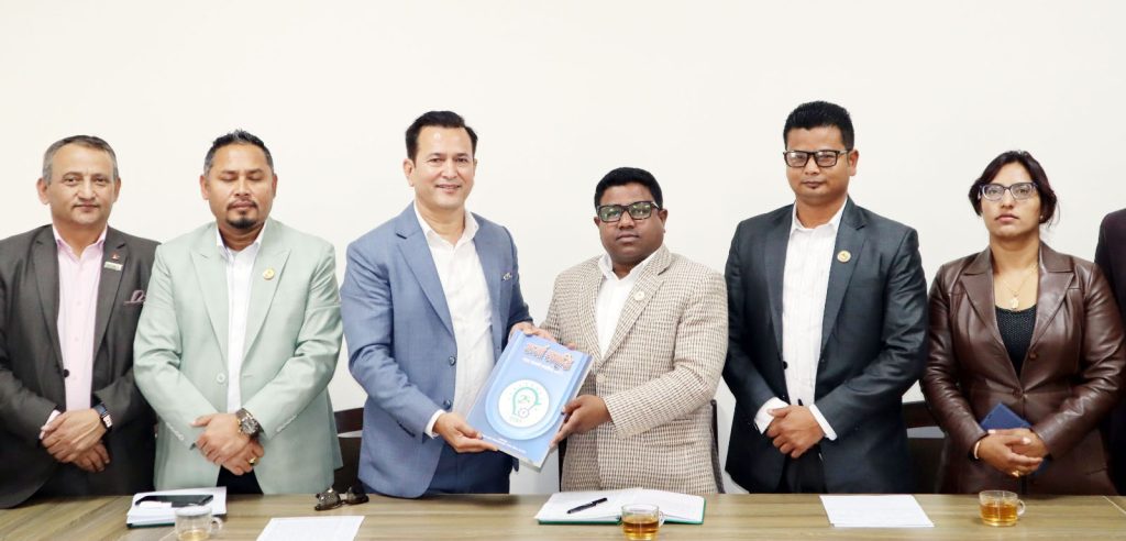 इप्पानले भन्यो– निकुञ्ज र संरक्षण क्षेत्रभित्र पनि जलविद्युत् आयोजना बनाउन पाउनुपर्छ