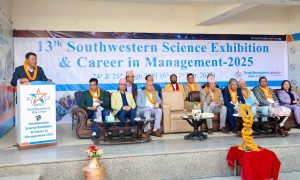 प्रविधिको क्षेत्रमा लगानी बढाउन सरोकारवालालाई साउथवेस्टर्न कलेजको प्रर्दशनीले प्रेरणा दिन्छ : मन्त्री सिंह