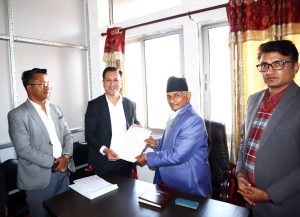 संरक्षित क्षेत्रमा पूर्वाधार निर्माण रोक्ने आदेश: इप्पानले भेट्यो माओवादी केन्द्रका प्रमुख सचेतक