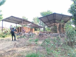 सरावलमा २७ लाख लगानीमा बनेको हाटबजार प्रयोग विहीन