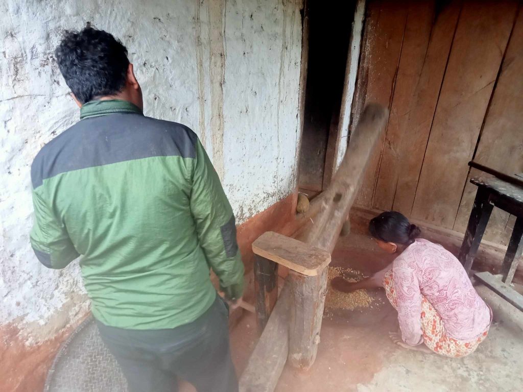 गाउँघरमा हराउँदै ढिकीजाँतोको प्रचलन