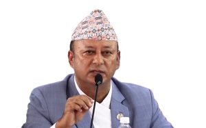 डेडिकेटेड र ट्रङ्कलाइन विवाद छिनोफानो गर्ने जिम्मेवारी आयोगको हो : मन्त्री खड्का