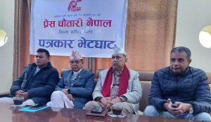पूर्वपश्चिम रेलमार्ग निर्माणको परियोजनाबाट सरकार पछाडि हट्दैन : मन्त्री दाहाल
