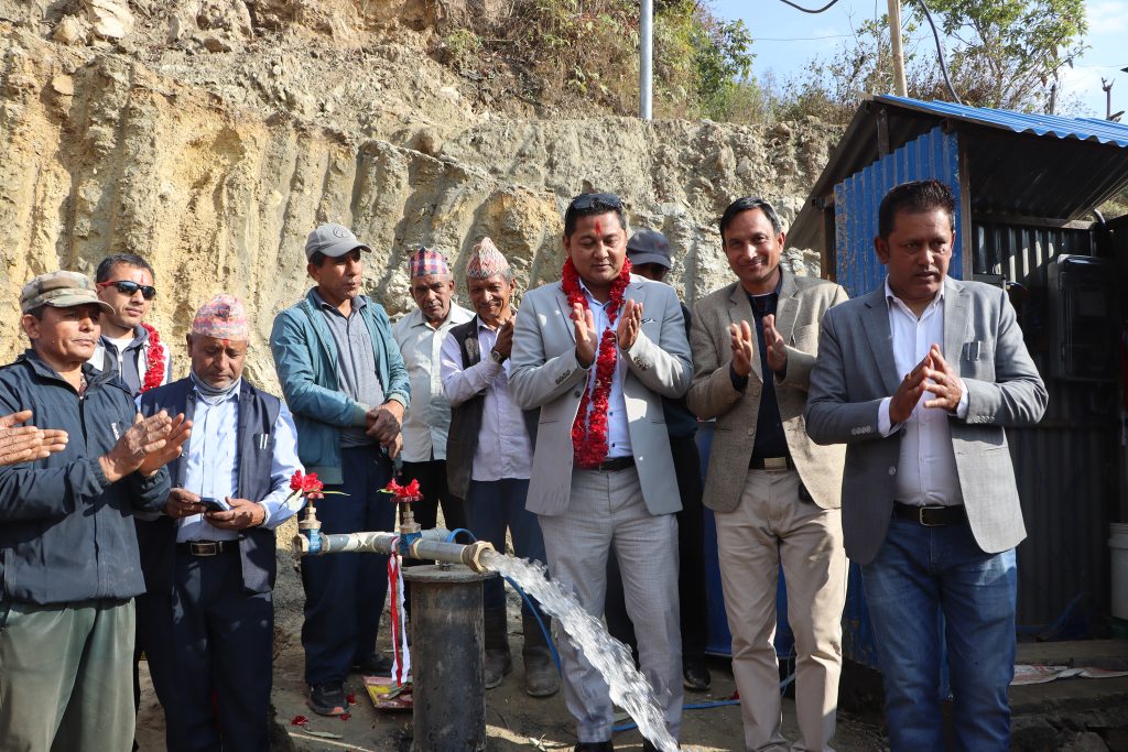 लामीचौरमा ४२ वर्षपछि खानेपानी सुविधा, हर्षित स्थानीय