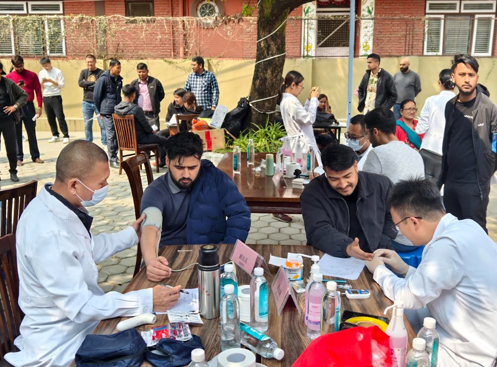भिभोको निःशुल्क शिविरबाट दुई सय बढीले लिए स्वास्थ्य सेवा