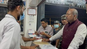 मिर्चैयाका अस्पताल अनुगमन, दुई जना पक्राउ