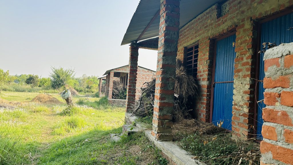 ‘जनता आवास’ अनुदानको घर प्रयोगविहीन