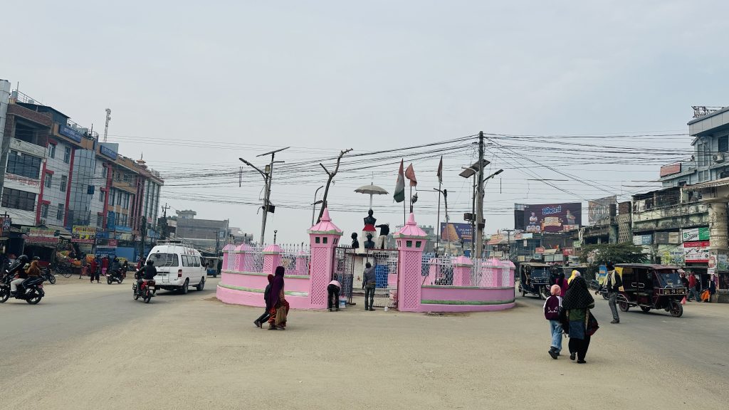 कञ्चनपुर–कमला सडक विस्तारलाई सहजिकरण गर्न लहानको सहिद स्मारक स्थानान्तरण गरिने