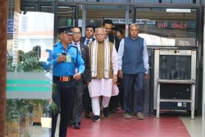 अरुण–३ जलविद्युत आयोजनाको निरिक्षणका लागि नेपाल आइपुगे भारतीय विद्युतमन्त्री खट्टर