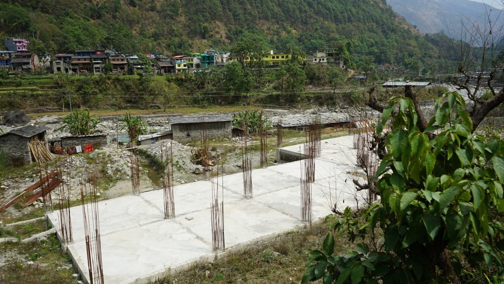पालिकास्तरीय ३५ कोठे अस्पताल भवन निर्माण कार्य अलपत्र