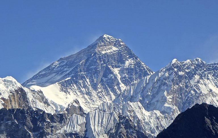 एभरेष्ट समिटर्स समिटः २६ देशका सगरमाथा आरोही