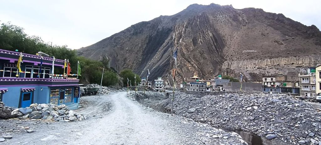 उपल्लो मुस्ताङ जोड्ने ३३ केभी प्रशारणलाइनको भौतिक प्रगती ९५ प्रतिशत