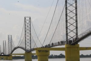 जीर्ण सुस्ता झोलुङ्गे पुलमा बढ्यो जोखिम