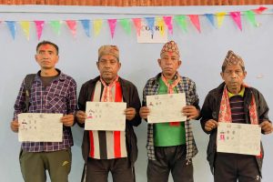 धार्चेका भूमिहीन दलित परिवारलाई लालपुर्जा वितरण