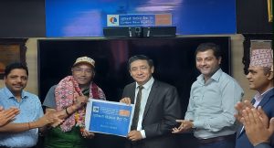 सगरमाथा आरोहणमा कामी रिता शेर्पालाई लुम्बिनी विकास बैंकको समर्थन