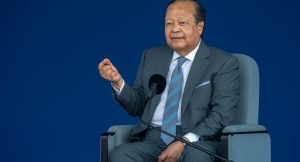 ११ वर्षपछि नेपाल फर्किएका शान्तिदूत प्रेम रावतको भक्तपुरमा भव्य सम्बोधन, ४० हजारभन्दा बढीले सुने ‘आन्तरिक आनन्द’को सन्देश