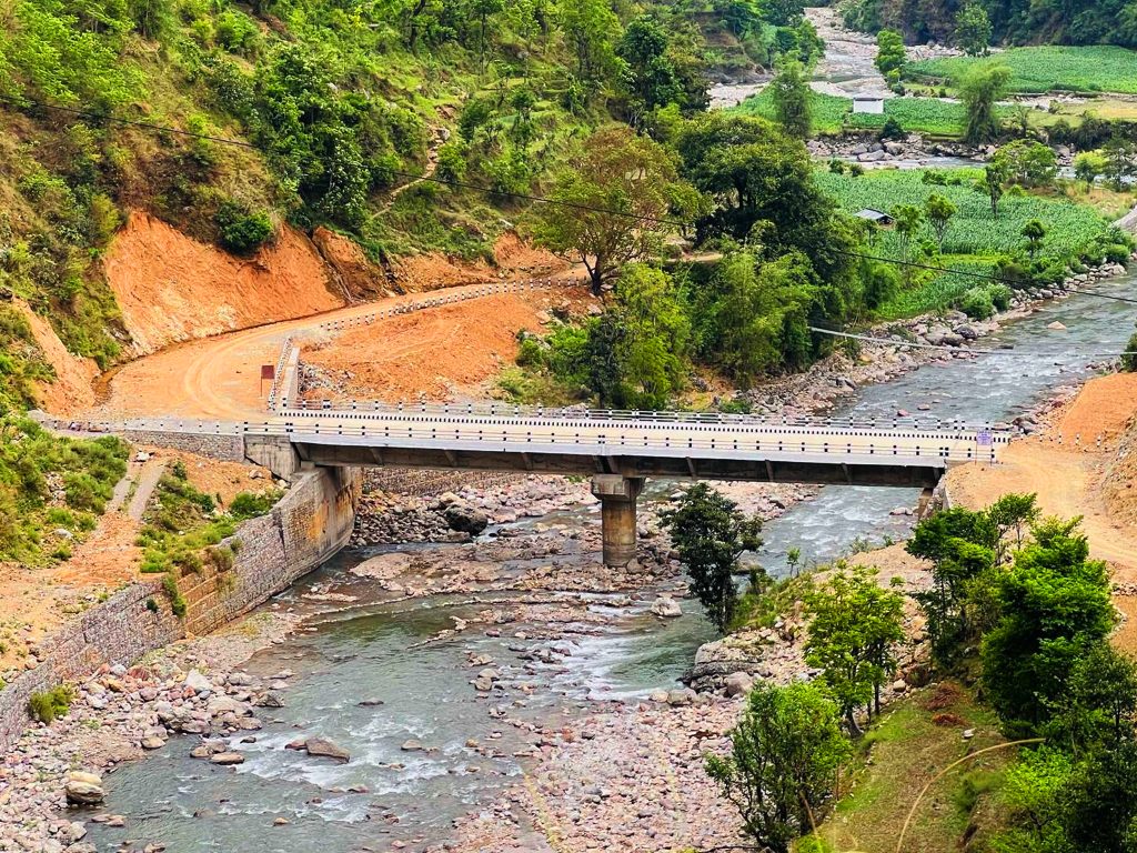 बागलुङमा सात करोड ६६ लाखमा मोटरेवल निर्माण