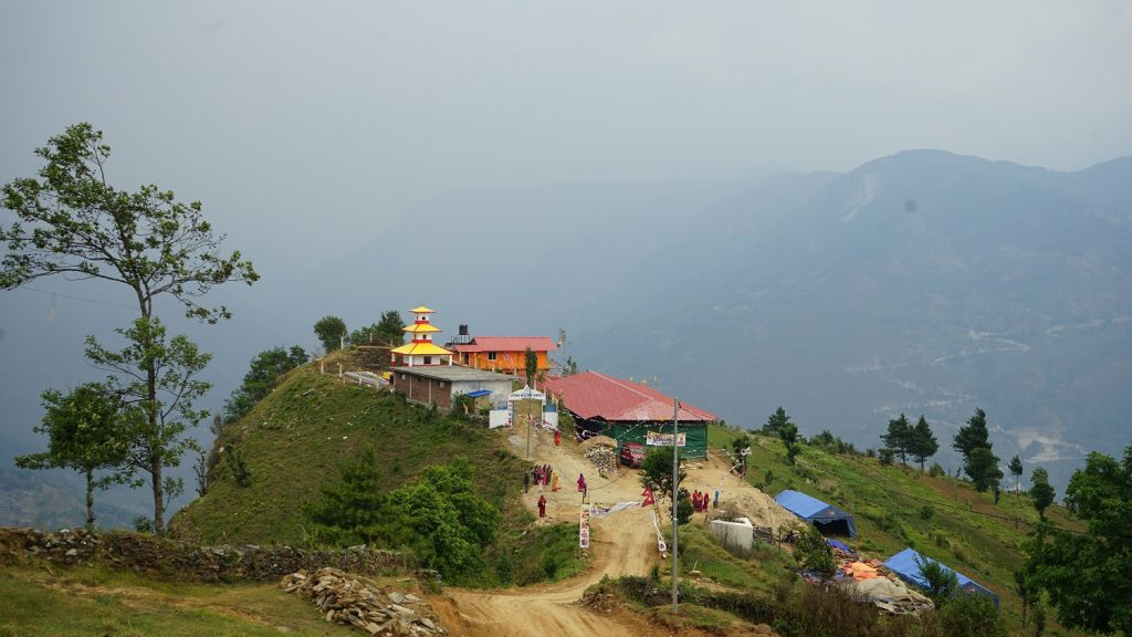 गौशाला सञ्चालनका लागि दीपक मल्लले दिए १७ रोपनी जग्गा