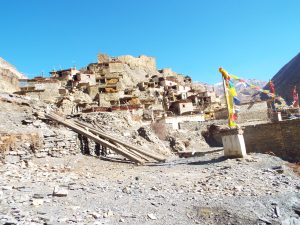 बर्खा लाग्यो, डरै डरमा मनाङबासी