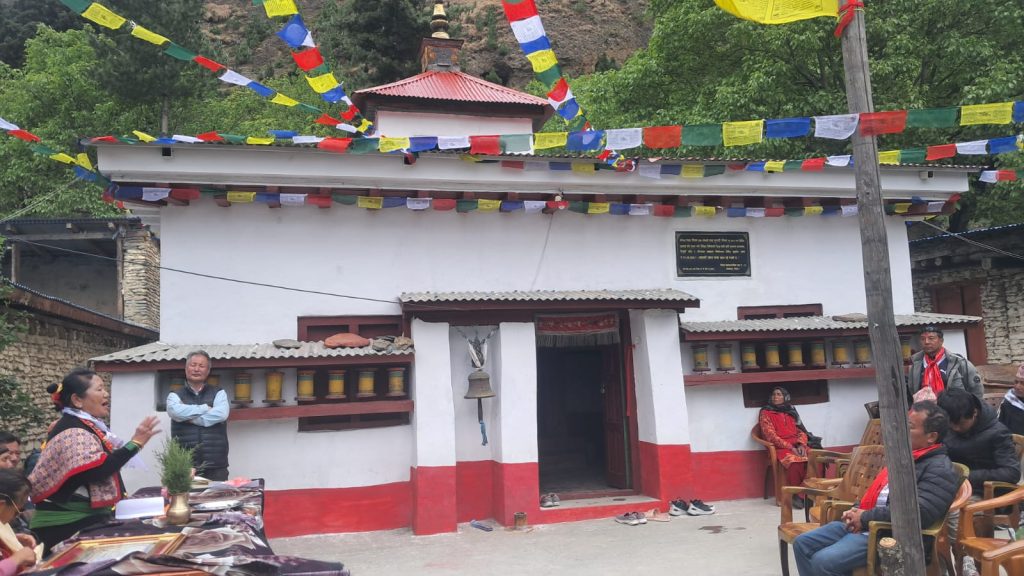 साढे २२ लाख रुपैयाँ खर्चेर पाँच शताब्दी पुरानो गुम्बा जीर्णोद्धार