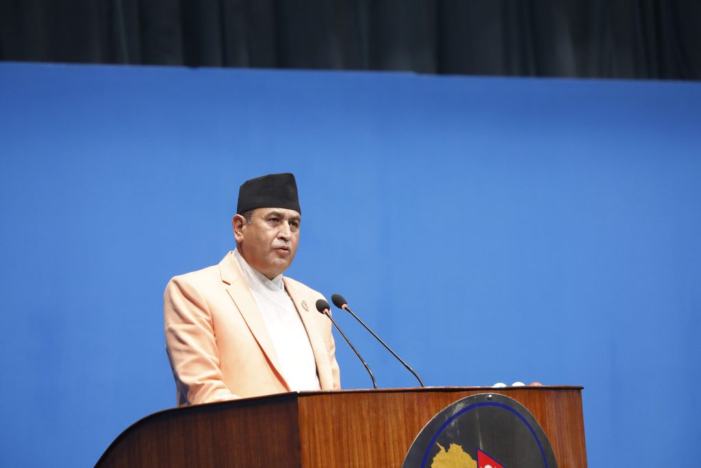 राष्ट्रपति र उपराष्ट्रपति कार्यालयमा एउटै कर्मचारी व्यवस्था गर्नुपर्ने सुझाव