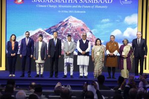 पच्चीस बुँदे आह्वान जारी गर्दै सकियो सगरमाथा संवाद
