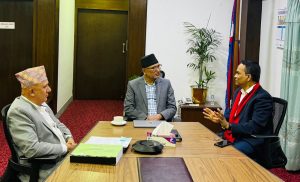 अर्थमन्त्री पौडेलद्वारा राष्ट्रिय योजना आयोगका उपाध्यक्ष र नेपाल राष्ट्र बैंक गभर्नरसँग परामर्श