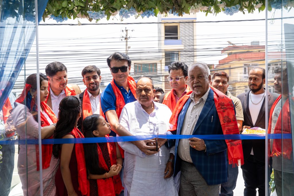 कजारियाको नयाँ शोरूम भैंसेपाटीमा विस्तार