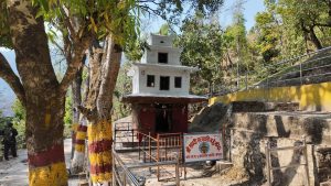एउटा यस्तो मन्दिर जहाँ मध्यरातमा चिच्याएर वर मागिन्छ