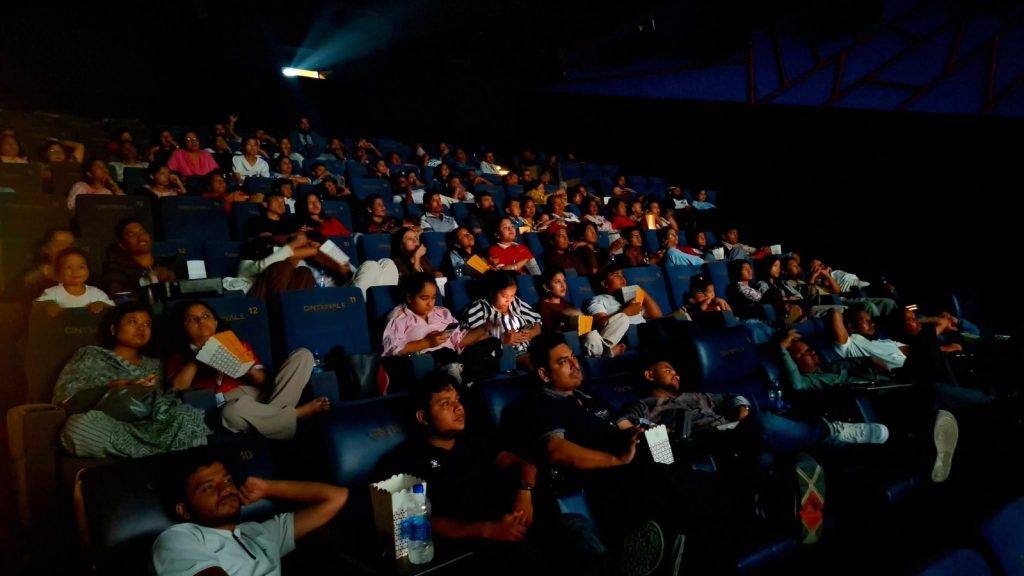 महाभोजले नेताहरूको भ्रष्टाचारलाई पर्दामा ल्याएको छ : अभिनेता आचार्य