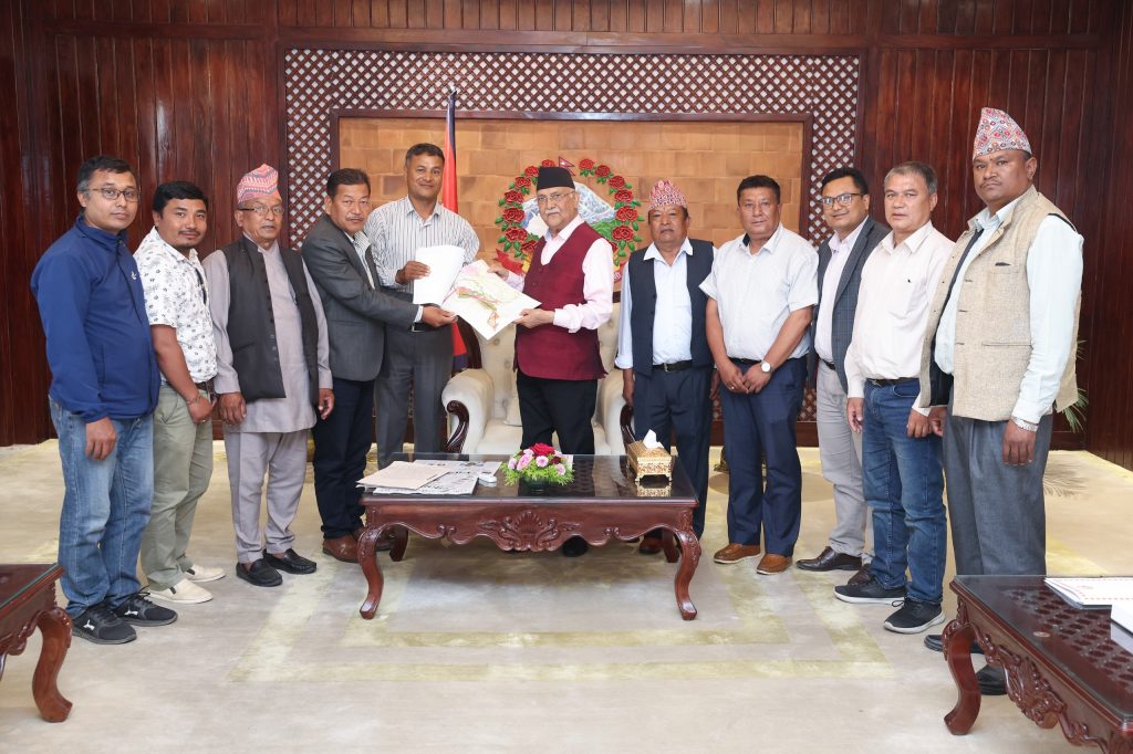 काठमाडौं–तराई द्रुतमार्गको खोकना विवाद समाधानका लागि प्रधानमन्त्रीले स्थानीयसँग गरे छलफल
