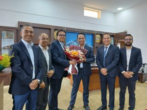 अर्थतन्त्र चलायमान बनाउन गभर्नर पौडेललाई परिसंघद्वारा सुझाव