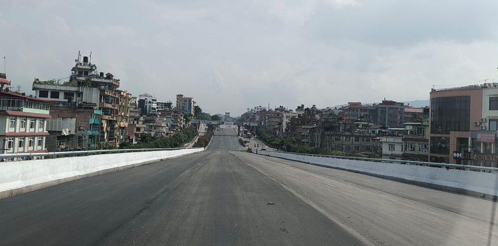 देशको पहिलो ‘फ्लाई ओभर’ निर्माण सम्पन्न, प्रधानमन्त्री ओलीबाट आज उद्घाटन हुँदै