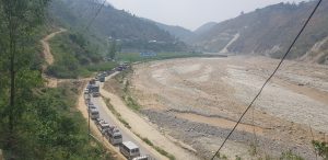 बिपी राजमार्गमा रातको समय यातायात सञ्चालनमा थप ३० दिन रोक