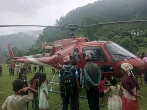 हुम्लादेखि बिरामी बोकेर काठमाडौं उडेको प्रभुको हेलिकप्टर दैलेखमा आकस्मिक अवतरण