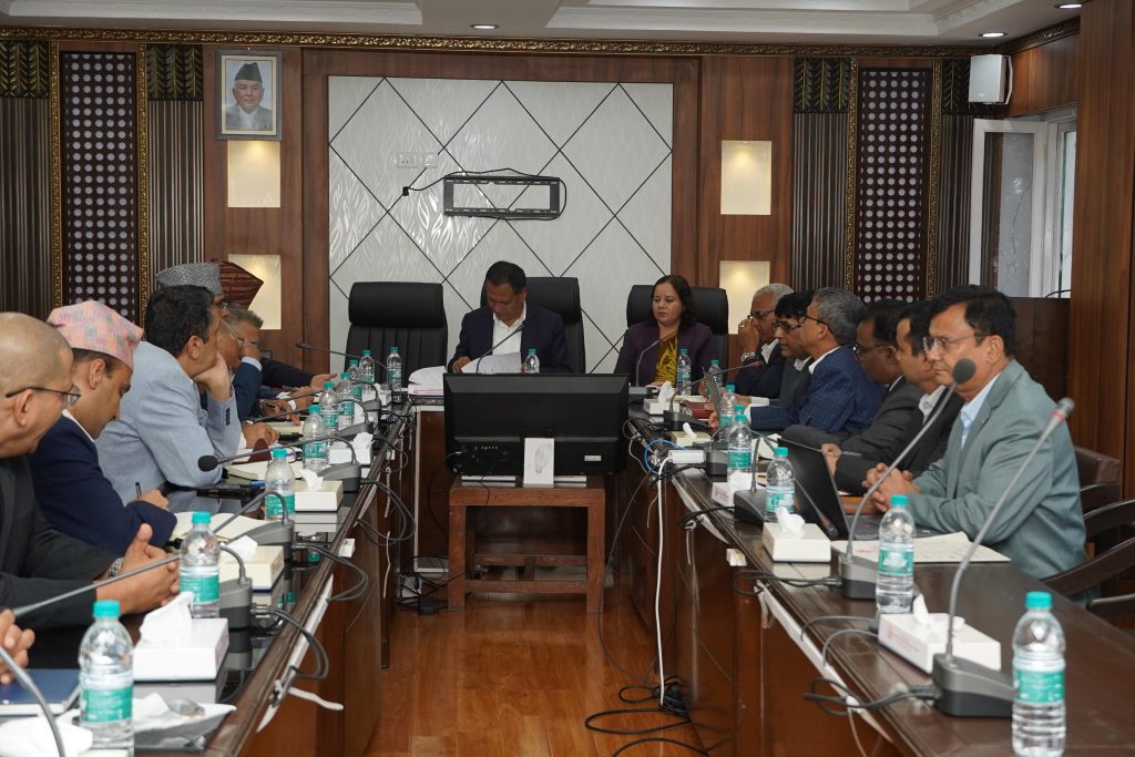 जीर्ण आयोजनाको ठेक्का तोड्दै सरकार, संसद भवन पुषभित्रै सक्न निर्देशन