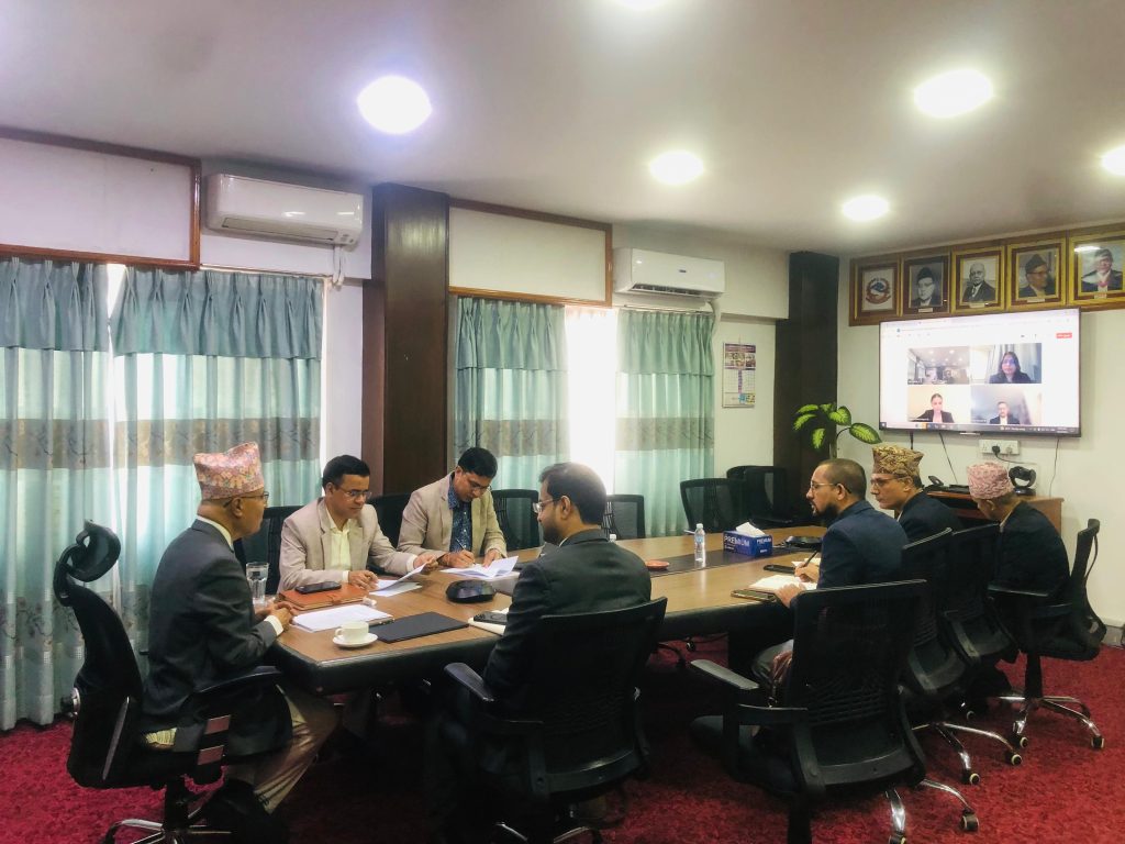 अर्थमन्त्री खनाल र मुद्रा कोषका नेपाल मिशन प्रमुखबीच भर्चुअल बैठक :आर्थिक सुधार कार्यक्रमलाई थप तीव्रता दिने