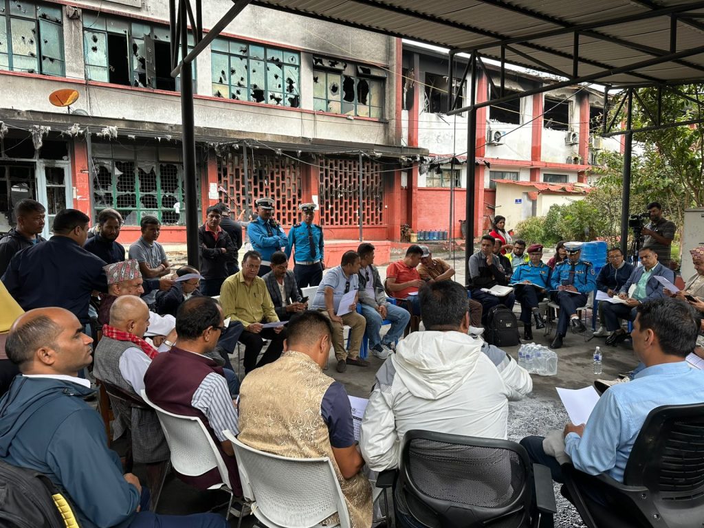 आगजनीबाट कागजपत्र जल्दा ट्रक व्यवसायी संकटमा, सहजीकरण गर्न महासंघको आग्रह