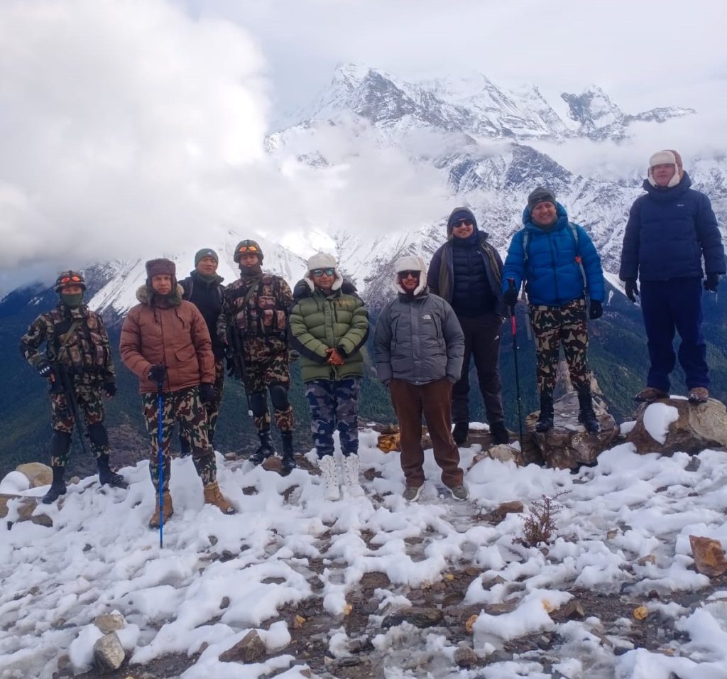 म्याग्दीमा निरन्तर हिमपात, अन्नपूर्ण आधार शिविरबाट ७२ जना पर्यटकको उद्धार
