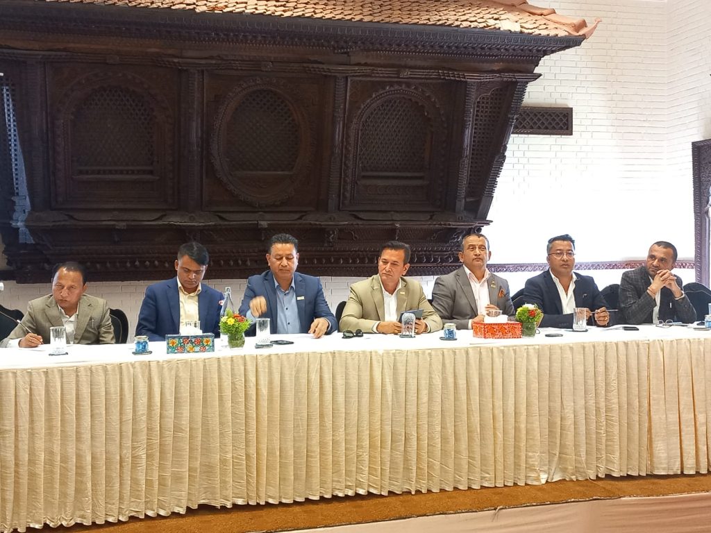५० भन्दा बढी जलविद्युत आयोजना रोकिएपछि सेबोनविरुद्ध १. ८ खर्ब माग गर्दै अदालत र अख्तियार जाने इप्पानको चेतावनी