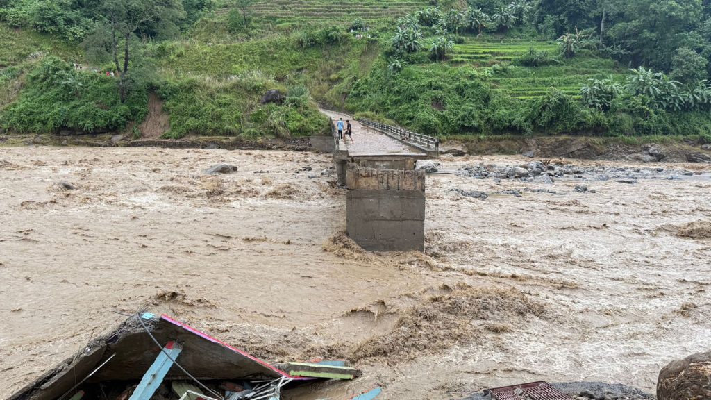 बाढीपहिरोबाट इलाममा ११ अर्ब ८१ करोडको क्षति, पूर्वाधारतर्फ ११ आयोजनामा झन्डै सात अर्ब नोक्सान