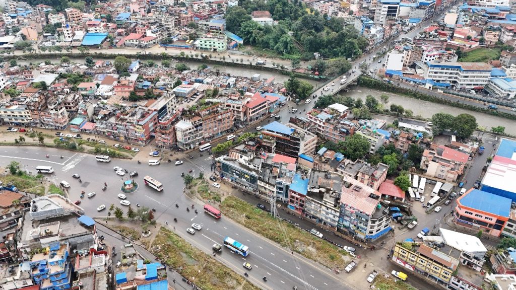 सार्वजनिक यातायातको भाडा समायोजन गर्न महासङ्घको माग