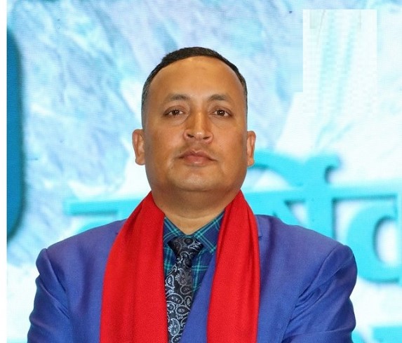 बीमा क्षेत्रमा १५ वर्ष बढीको अनुभव लिएका दाहाल बने हिमालयन लाइफ इन्स्योरेन्सको सीईओ