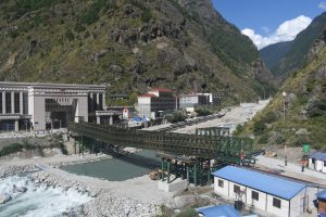 मितेरी पुलको पुनः निर्माण अन्तिम चरणमा, एक सातापछि सञ्चालनमा ल्याउने तयारी