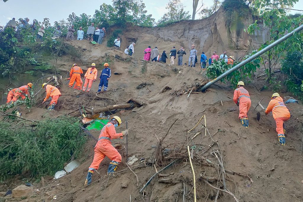 हिमाचलमा भीषण भूस्खलन, १५ जनाको मृत्यु