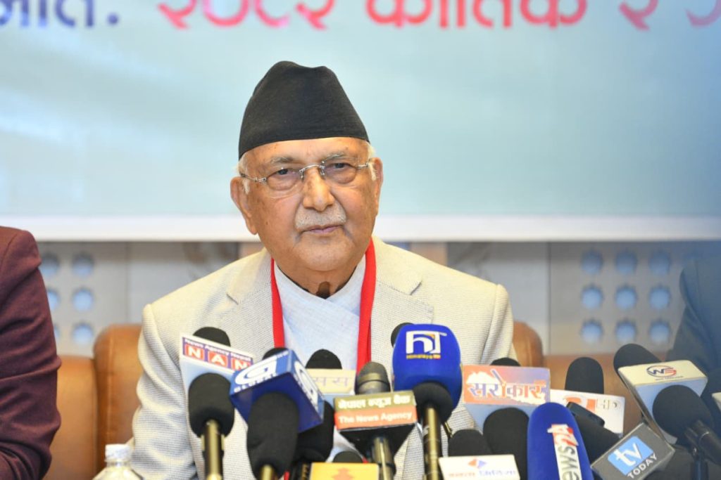 प्रधामन्त्री कार्कीको शपथ ग्रहणअघिसम्म सेनाले मेरो मोबाइल सिज गर्यो : ओली